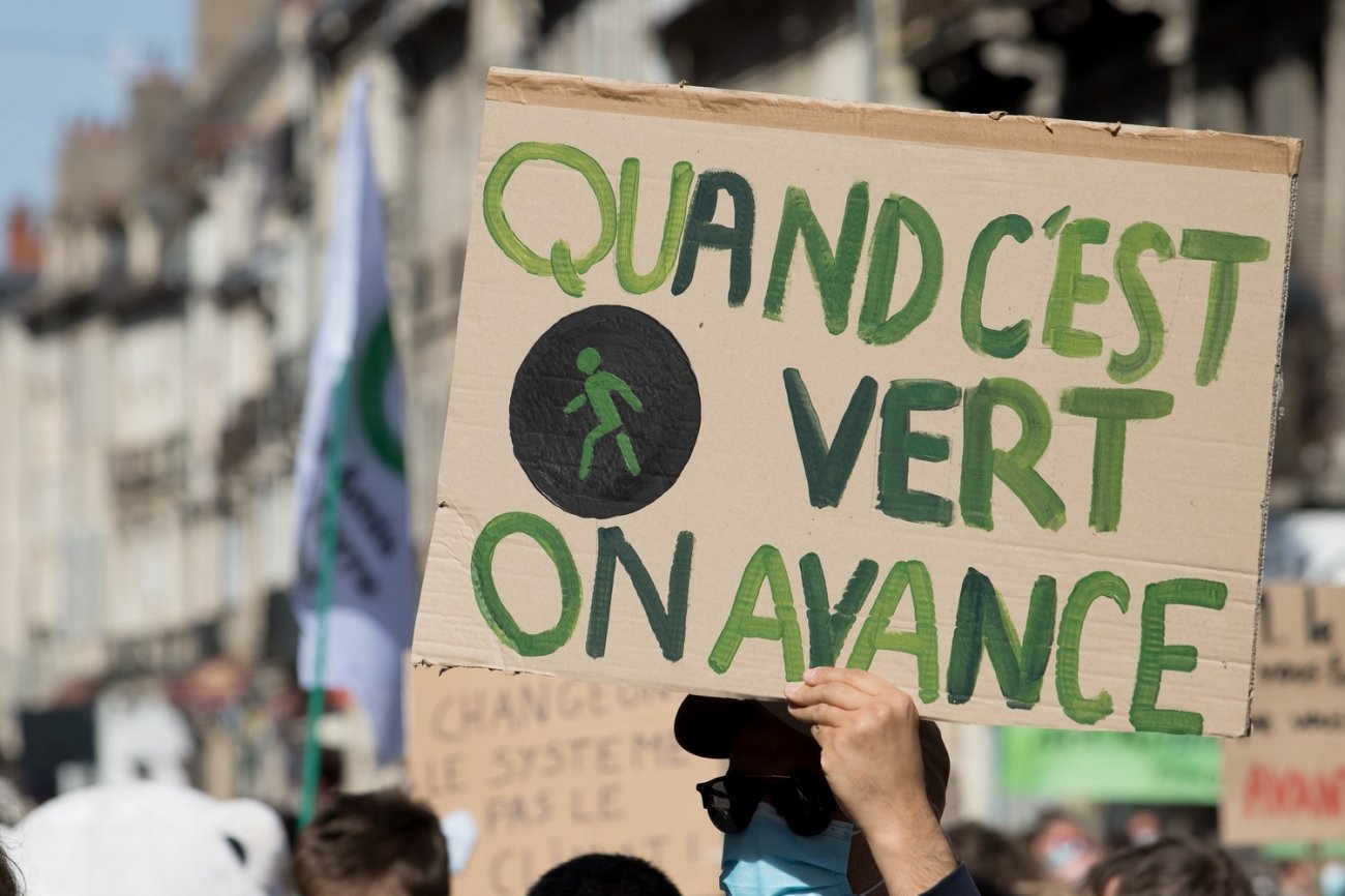 Après le rassemblement du 28 mars à Dole, une marche est prévue le 9 mai 2021 comme partout dans le monde !